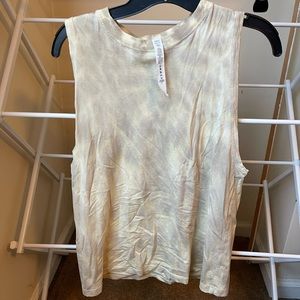 Lululemon muscle tank